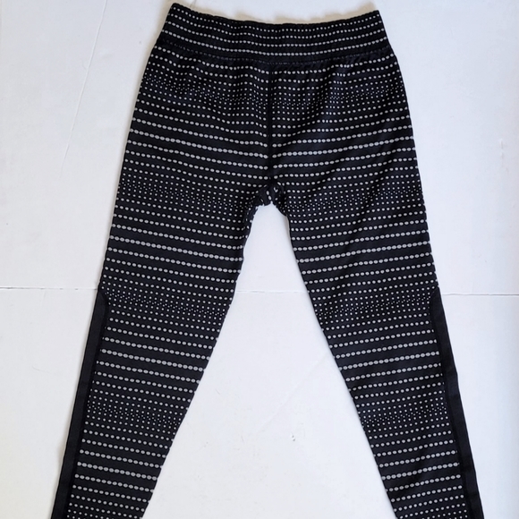 Textured Leggings - Picture 2 of 10